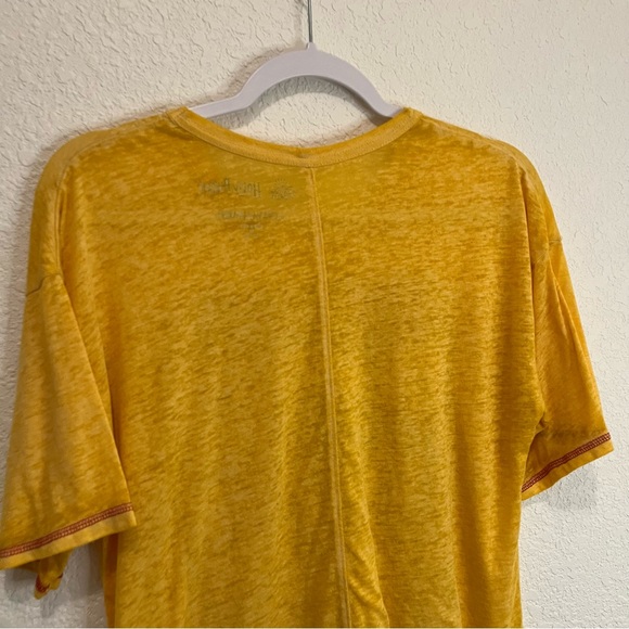 Wizarding World of Harry Potter Hogwarts Yellow Burnout Graphic Tee Women Size M - Picture 4 of 8